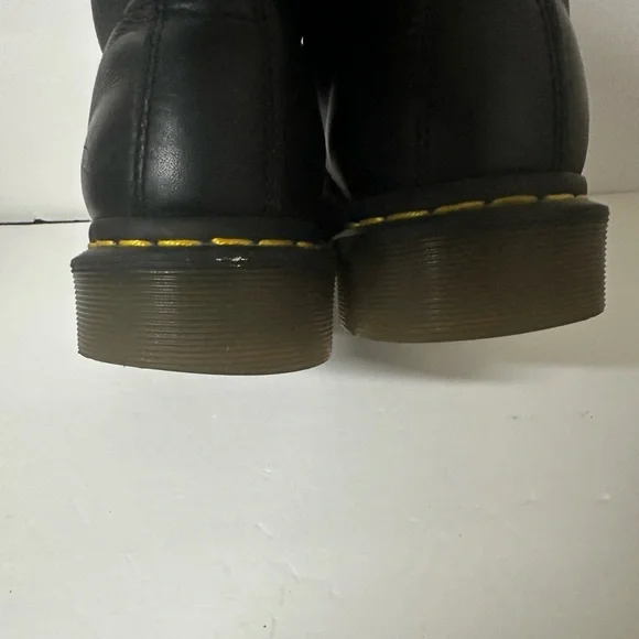 Dr. Martens Black Leather Boots with Yellow Stitching Size 8 - Picture 5 of 7